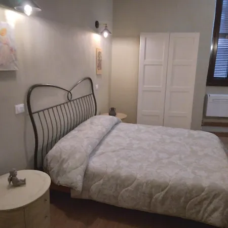 Le Dimore Di Lucrezia :la Loggia Apartment *